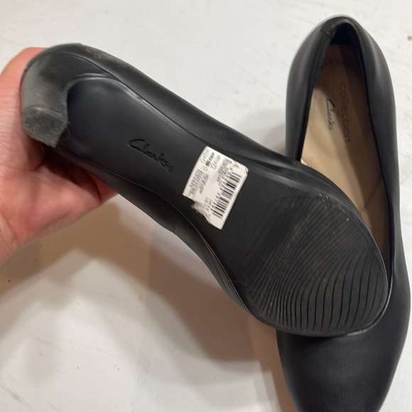 Worn once Clark’s heels - Picture 2 of 2